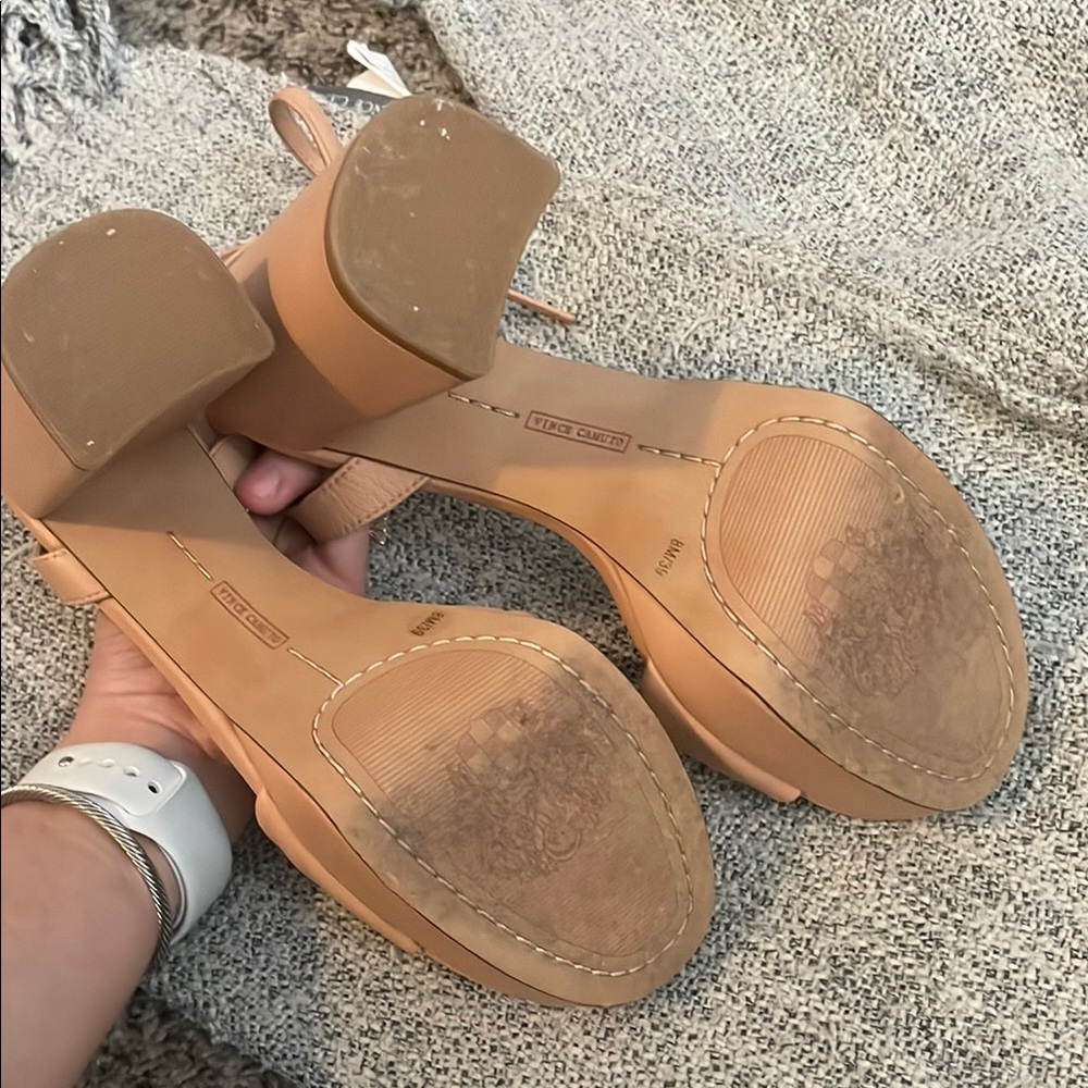 Vince Camino Tan platform Block Heels - Picture 5 of 6